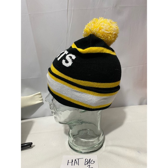 UCF Knights Black Yellow Ski Pom Beanie Top of the World Funded by SGA Preowned - Picture 2 of 4